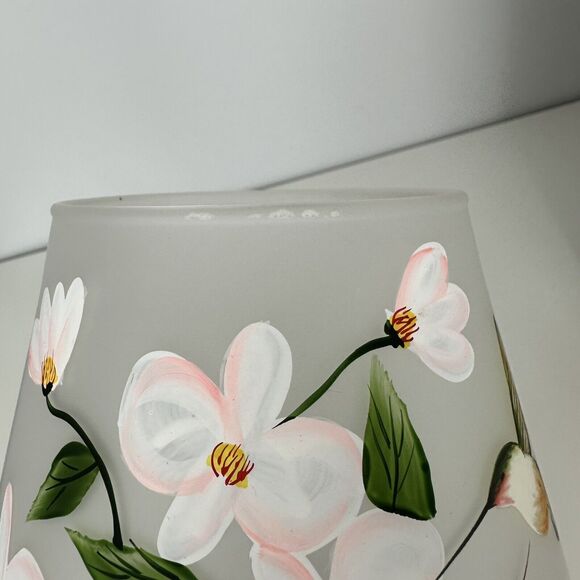 Valerie Parrhill Frosted Satin Glass Floral Hummingbird Lamp 7.5” NEW - Picture 4 of 7